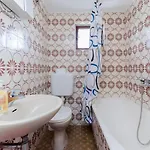 Pela * לופאר