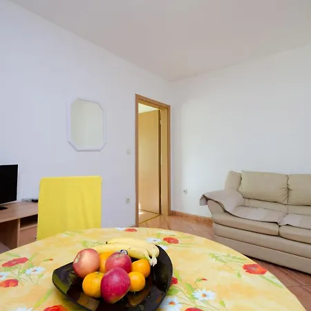 Apartment Pela Lopar