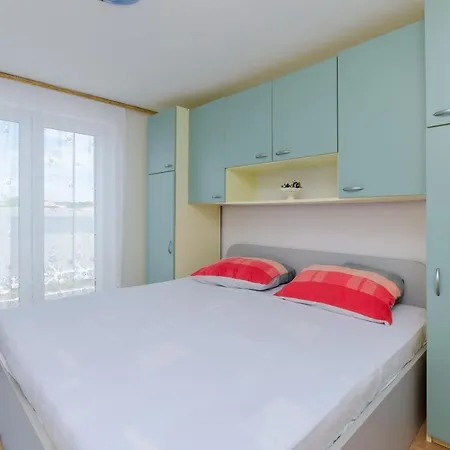 Apartment Pela Lopar
